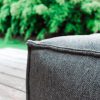 C-2 Edge nowoczesna pufa ogrodowa siedzisko z tkaniny TroisPommes Home luksusowe meble ogrodowe szwy zewnetrzne