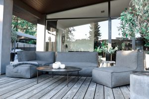 C-2 Edge nowoczesny zestaw ogrodowy z tkaniny TroisPommes Home luksusowe meble ogrodowe