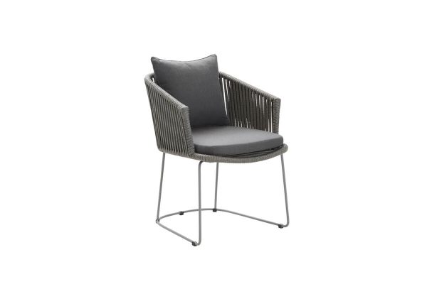 Moments eleganckie krzesło ogrodowe na płozie 2 kolory Soft Rope szare krzesło poduszka szary Grey meble ogrodowe Cane-line