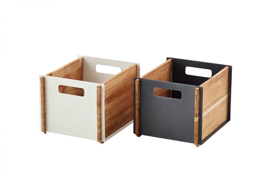 Box designerska skrzynka do przechowywania biała szara drewno teakowe aluminium Cane-line