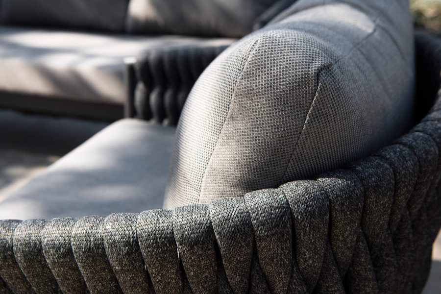 Veranzza nowoczesny zestaw wypoczynkowy ogrodowy grube poduszki ogrodowe ciemnoszare Twoja Siesta luksusowe aluminiowe meble ogrodowe