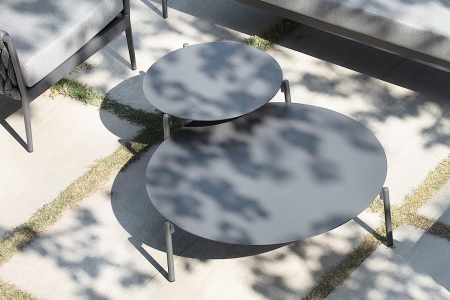 Veranzza nowoczesny zestaw wypoczynkowy ogrodowy stoliki kawowe aluminiowe ciemnoszare Twoja Siesta aluminiowe meble ogrodowe