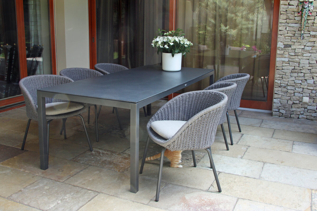 Bergen zestaw ogrodowy stołowy dla 6 osób stół ogrodowy krzesła plecione ogrodowe szara lina szara poduszka Twojasiesta luksusowe meble aluminium