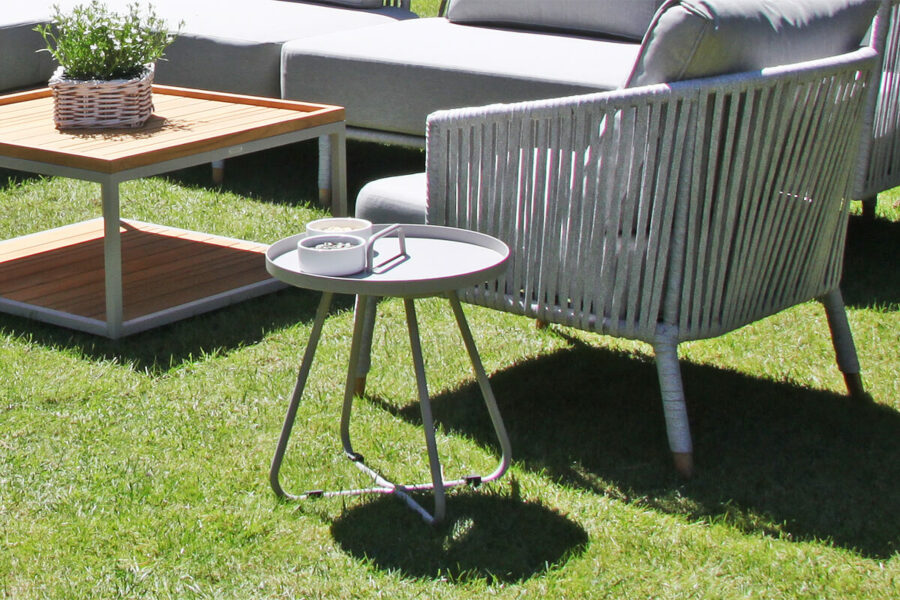 Cala szary stolik ogrodowy z aluminium stolik kawowy okrągły rozmiar S średnica 37 cm fotel ogrodowy Coma Twojasiesta meble aluminium