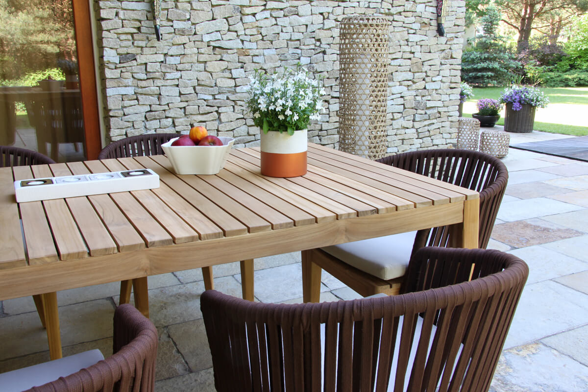 Manacor elegancki zestaw obiadowy na taras stół krzesła ogrodowe lina aluminium drewno teak Twojasiesta eleganckie meble ogrodowe