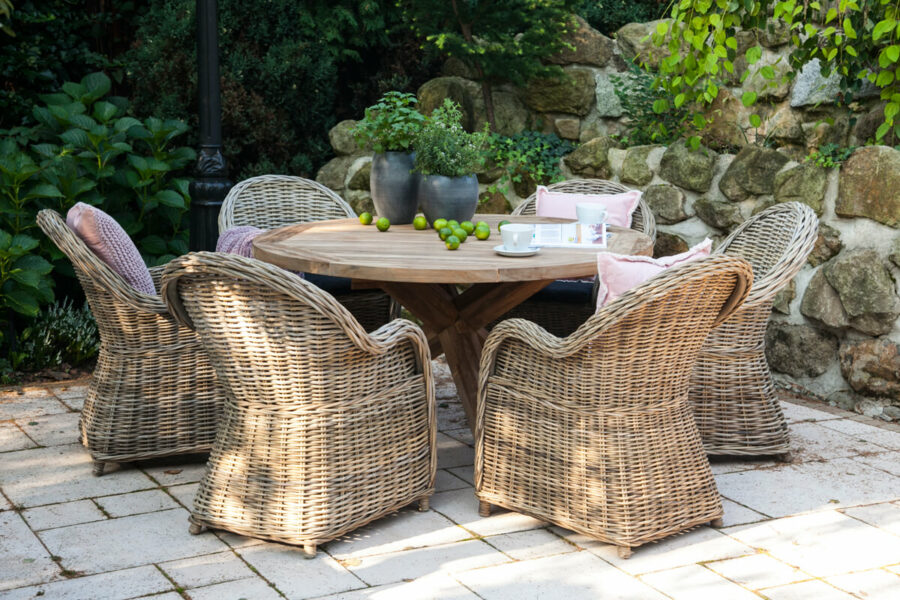 Bordeaux Versailles komplet mebli ogrodowych 6-osobowy stół teakowy średnica 135 cm 6 foteli rattanowych Vimine meble ogrodowe rattanowe