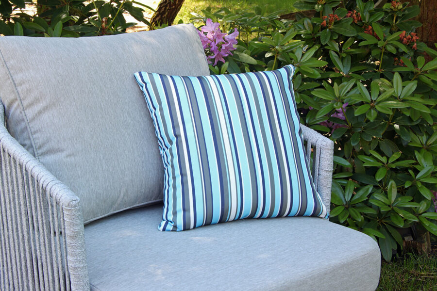 Passo lazurowa poduszka ogrodowa ozdobna wzór linie Twoja Siesta dekoracyjne poduszki ogrodowe