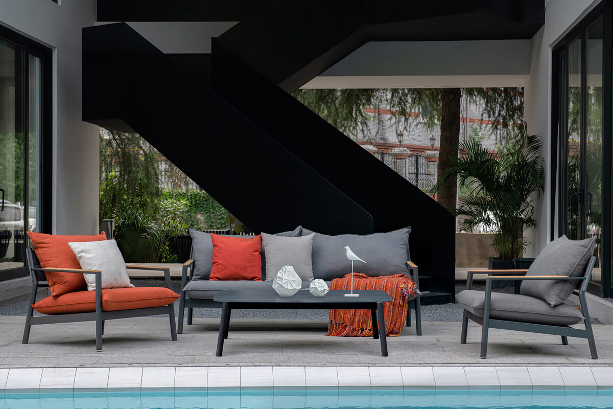 Milan zestaw mebli ogrodowych wypoczynkowy szary mix sofa ogrodowa szara fotel szary pomarańczowy stolik Twoja Siesta nowoczesne meble ogrodowe