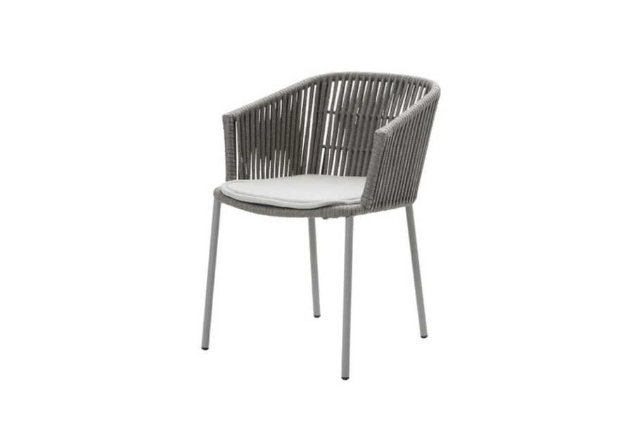 Moments eleganckie krzesło ogrodowe szare poduszka jasnoszara Natte Light grey Cane-line luksusowe meble ogrodowe