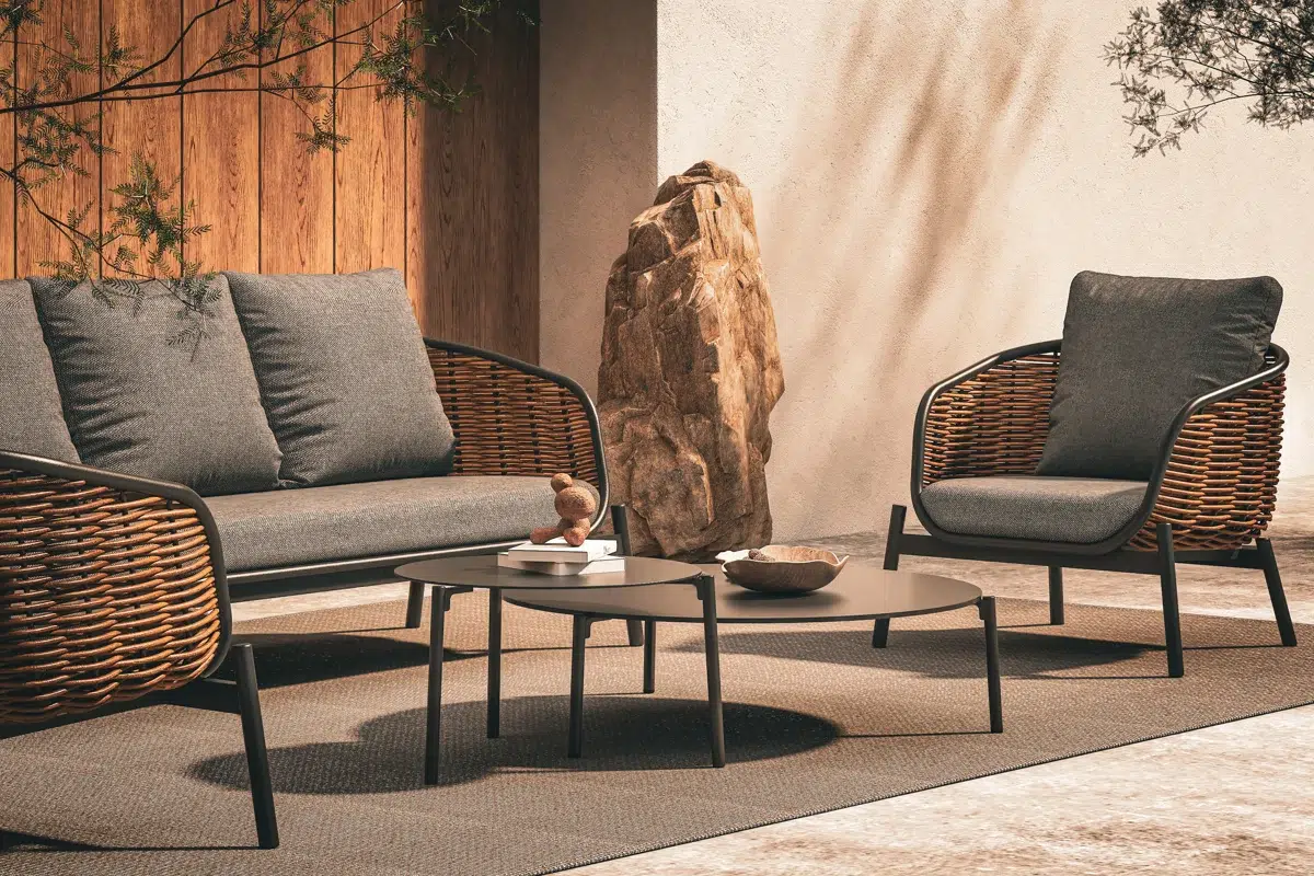 noci-meble-ogrodowe-technorattanowe-jesienny-taras-strefa-relaksu-premium Meble ogrodowe Sheldon Higold stół z blatem ze szkła ceramicznego Jak zabezpieczyć meble ogrodowe premium przed zimą poradnik