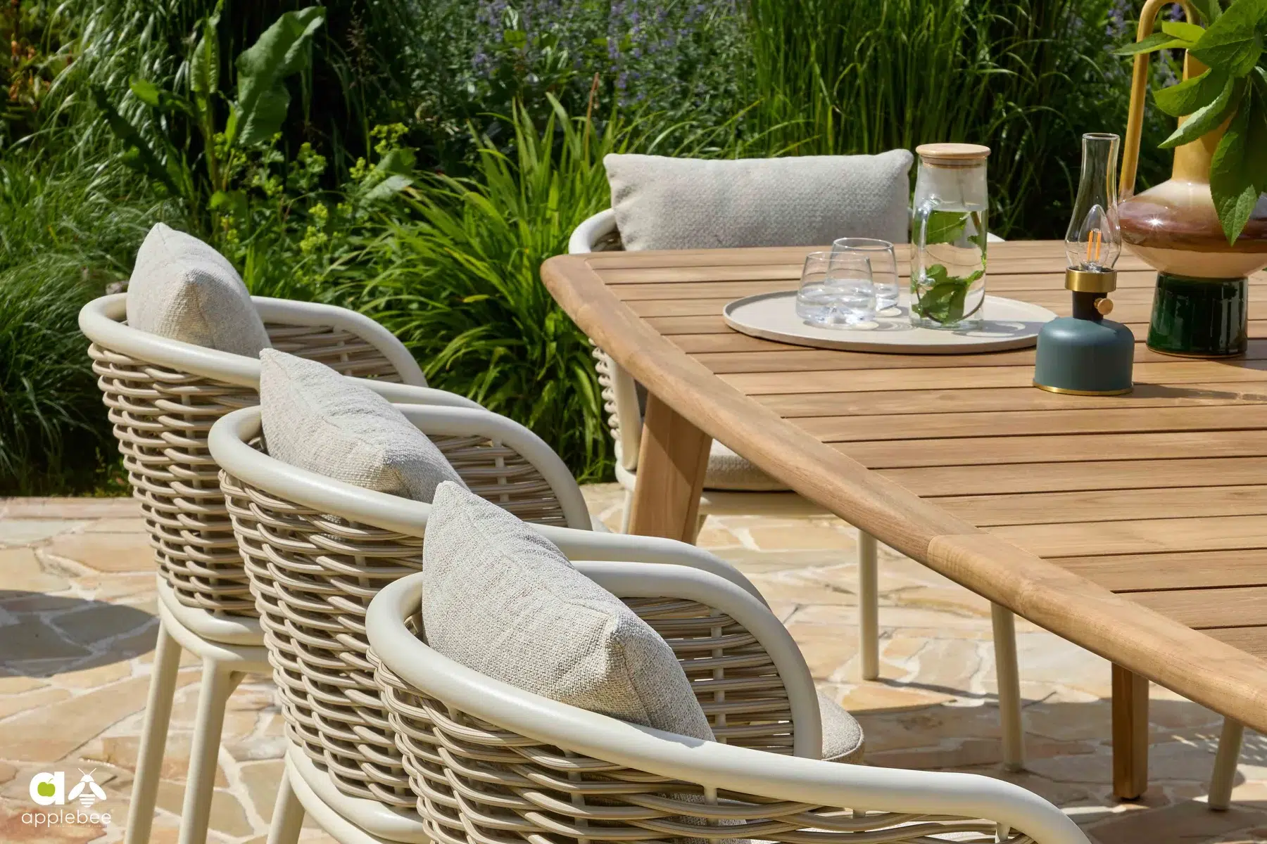 Pine Key Oyster komplet ogrodowy dla 8 osób | Apple Bee Pine Key Oyster meble ogrodowe stół i 8 krzeseł designerskie meble ogrodowe Apple Bee