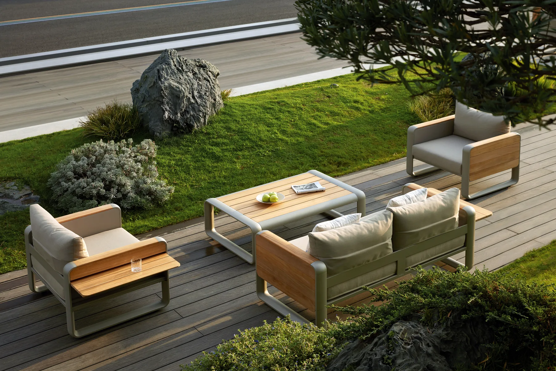 Zestaw ogrodowy z sofą 2 osobową Nottingham | Higold Nottingham zestaw mebli ogrodowych Higold dla 4 osób zestaw ogrodowy wypoczynkowy aluminium teak
