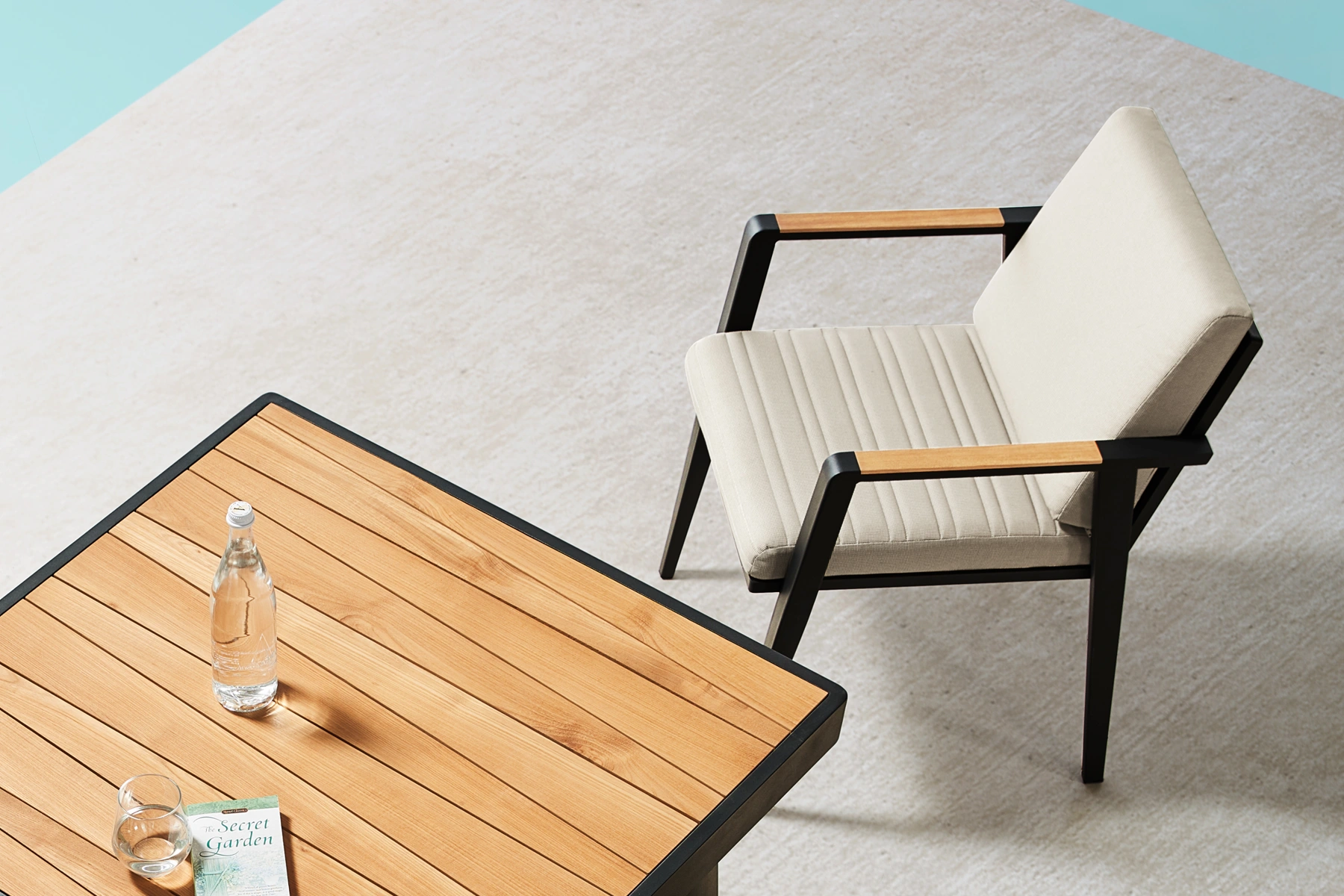 Emoti zestaw ogrodowy stół i krzesła | HIGOLD Emoti zestaw ogrodowy dla 6 osób meble ogrodowe aluminium stół ogrodowy teak eleganckie meble ogrodowe Higold