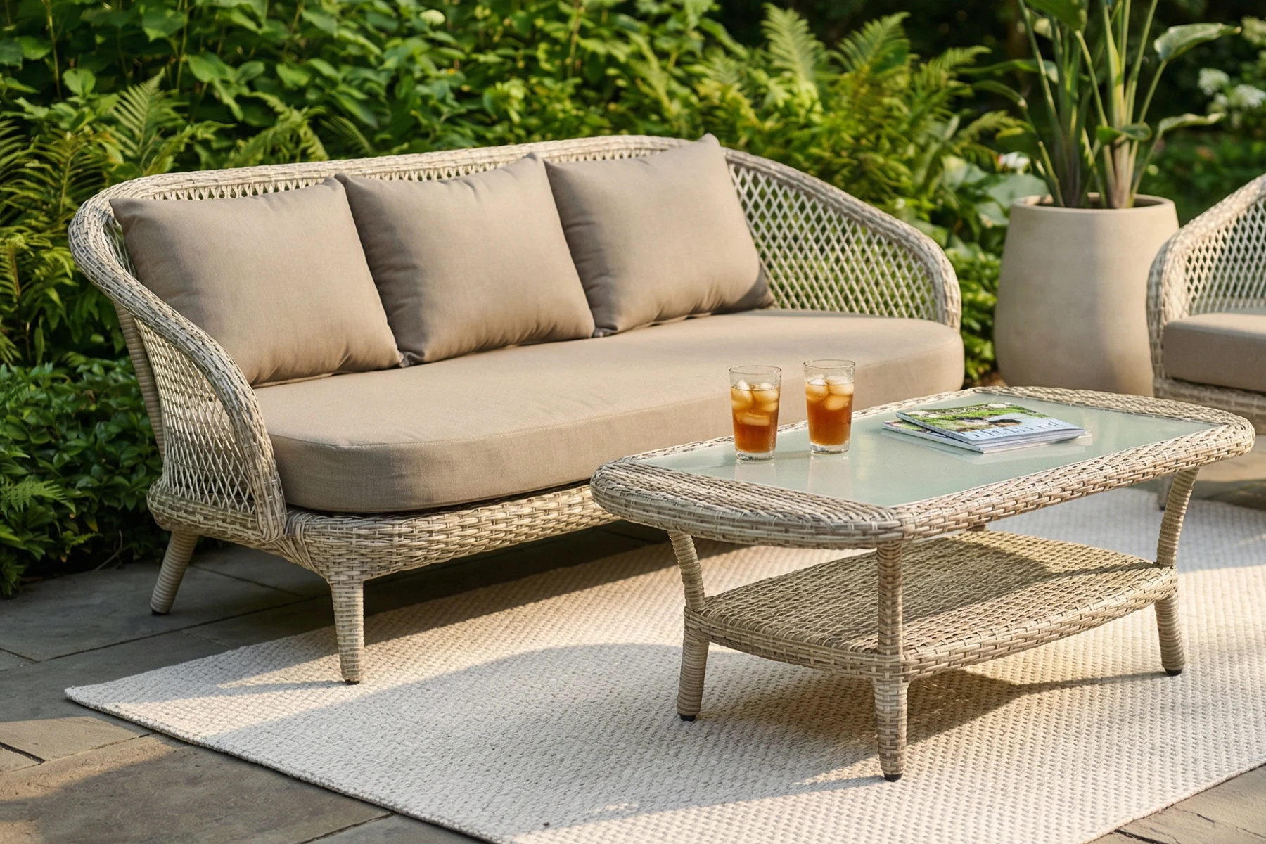 Napoli zestaw mebli ogrodowych technorattan Napoli Café au lait sofa ogrodowa ze stolikiem eleganckie meble ogrodowe Twoja Siesta