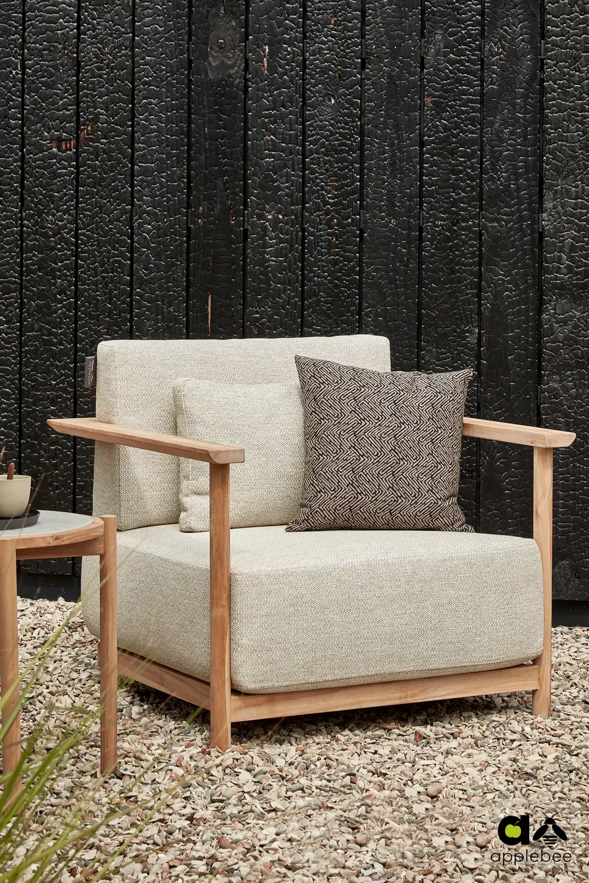Fotel ogrodowy tekowy St Lucia Teak | Apple Bee meble z drewna tekowego dlaczego są cenione i jak o nie dbać inspiracje ogrodowe blog St Lucia Teak fotel ogrodowy meble ogrodowe tekowe Apple Bee
