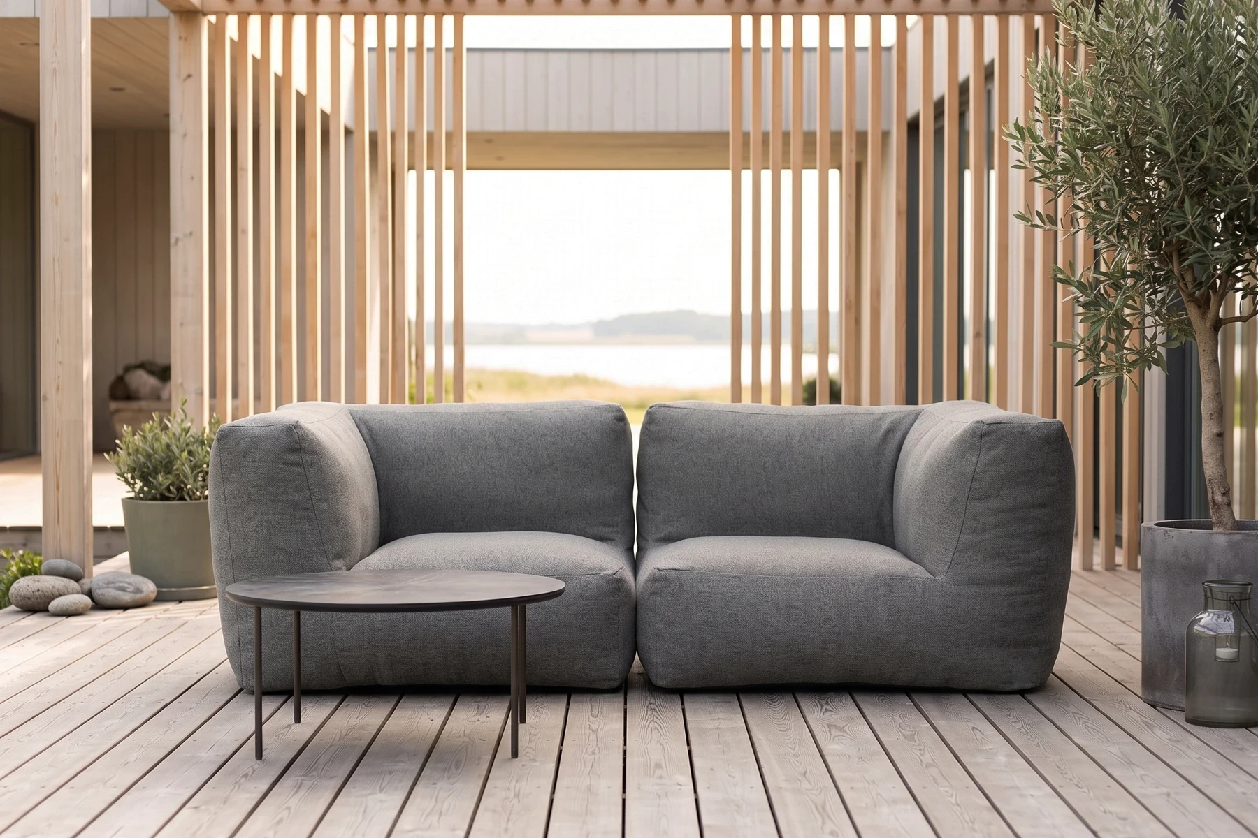 C-1 dwa narożne fotele ustawione razem tworzą wygodną sofę | TroisPommes Home C-1 nowoczesny narożny fotel ogrodowy z tkaniny designerskie meble ogrodowe TroisPommes Home